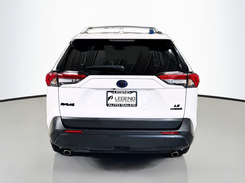 Used 2024 Toyota RAV4 LE AWD/4WD image 8