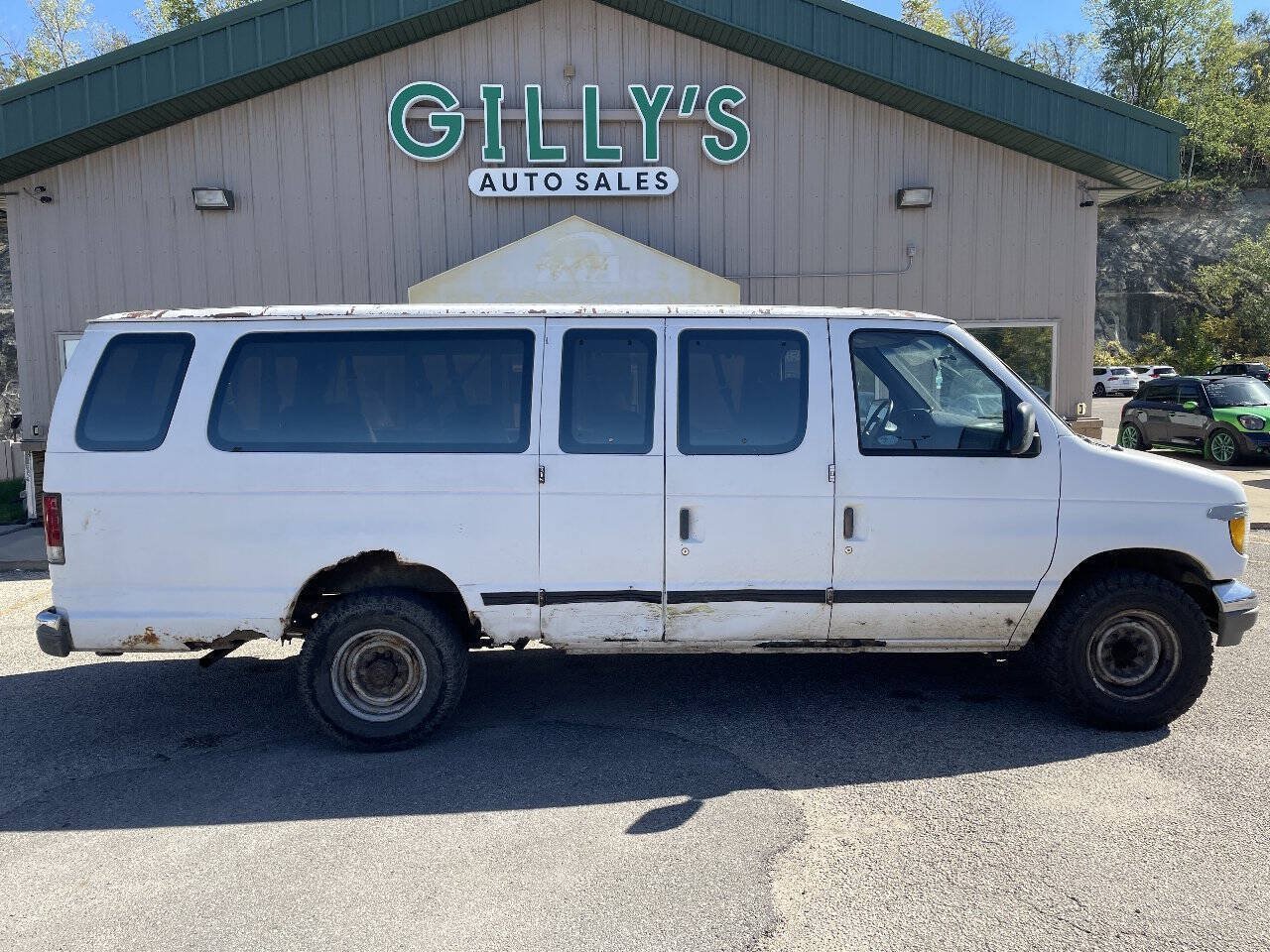 Used 1996 Ford E-350 and Econoline 350 XLT RWD image 1