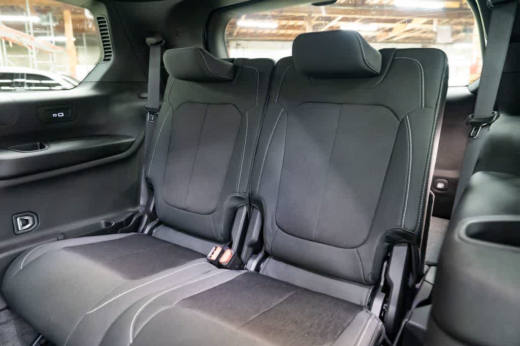 New 2026 Jeep Grand Cherokee L 4WD image 28