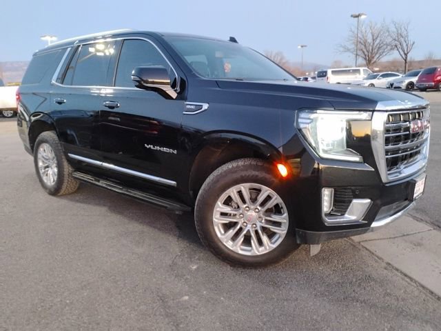 Used 2022 GMC Yukon SLT w/ SLT Luxury Package image 4