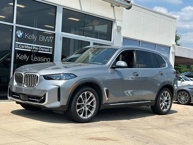 Used 2025 BMW X5 xDrive40i w/ Climate Comfort Package AWD/4WD image 4