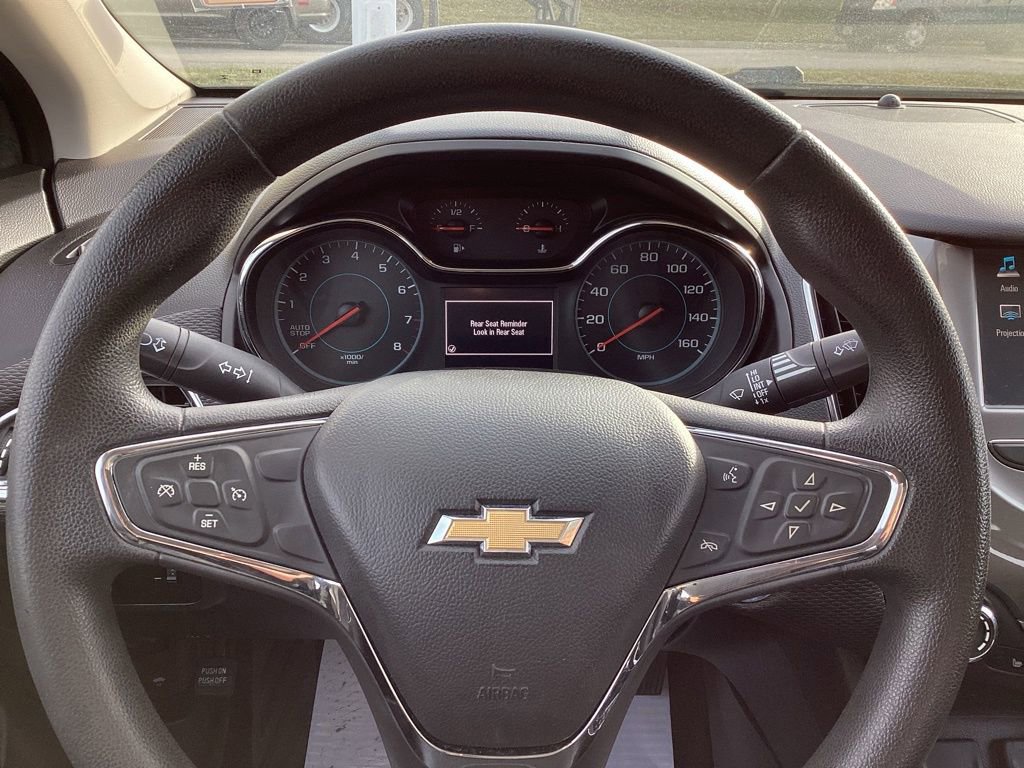 Used 2017 Chevrolet Cruze LT w/ Convenience Package image 26