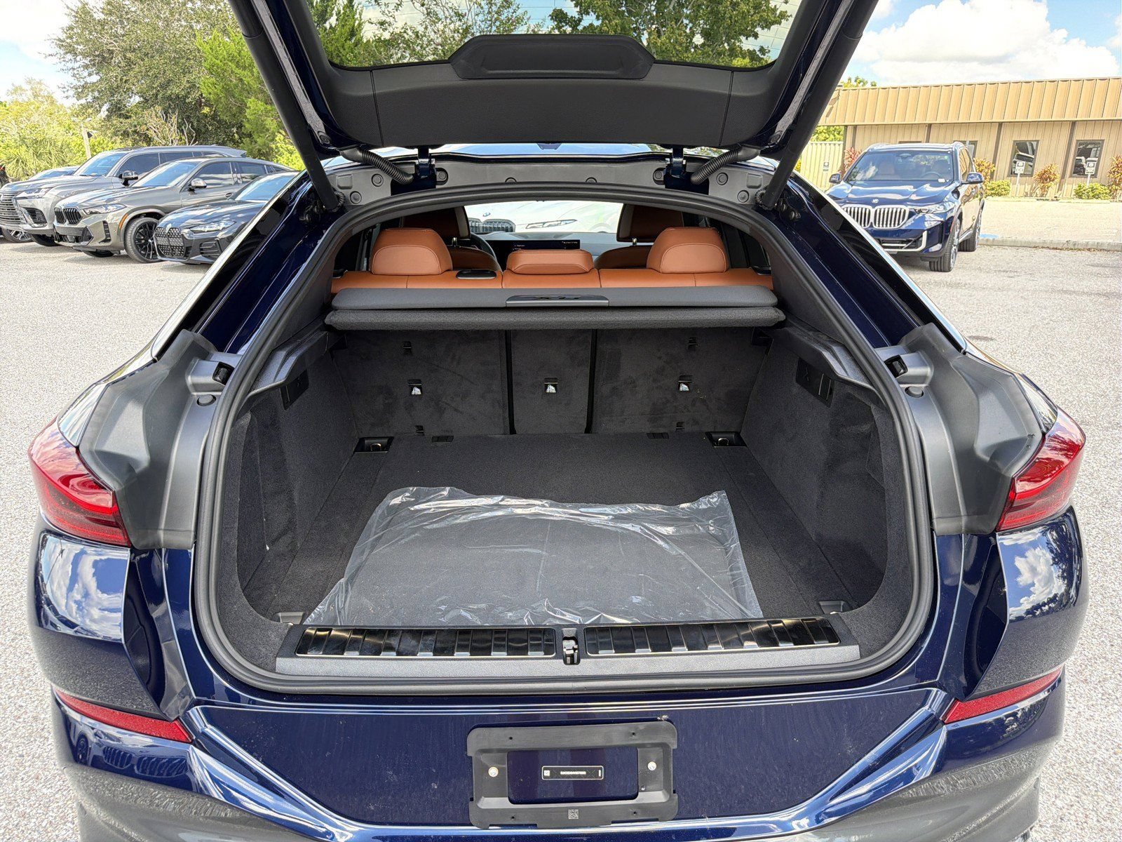 New 2027 BMW X6 xDrive40i AWD/4WD image 12