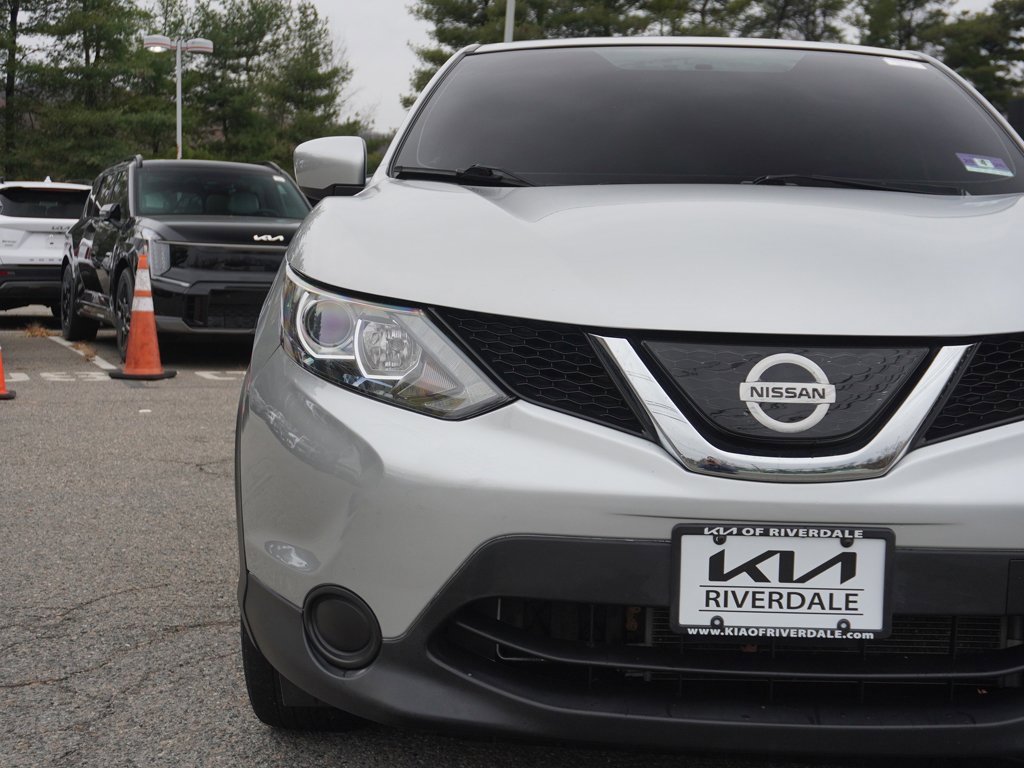 Used 2019 Nissan Rogue Sport S w/ Appearance Package image 10