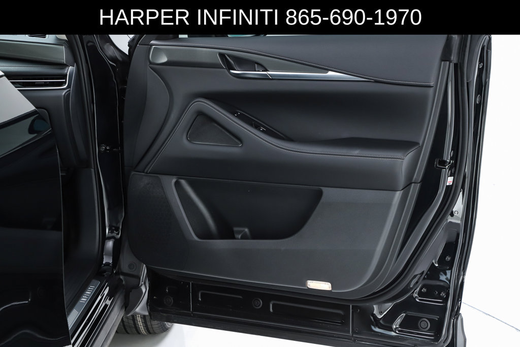 Used 2023 INFINITI QX60 Luxe w/ Cargo Package AWD/4WD image 32