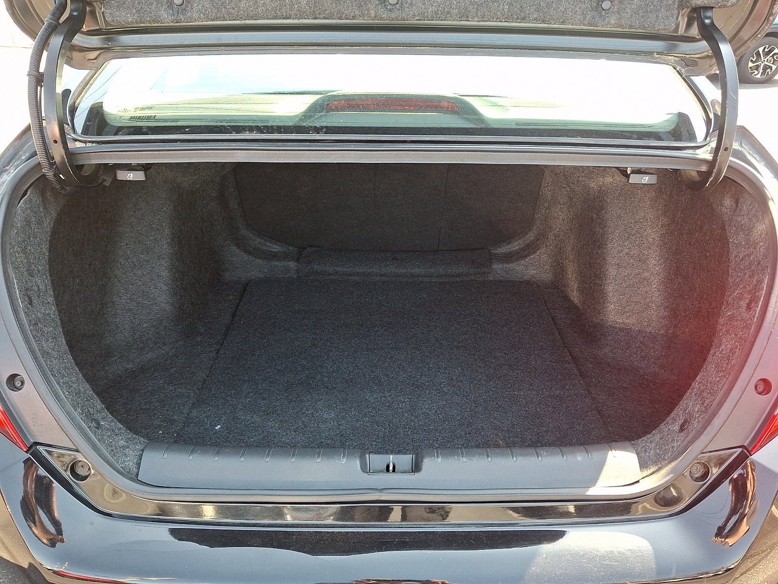 Used 2018 Honda Civic Touring image 22