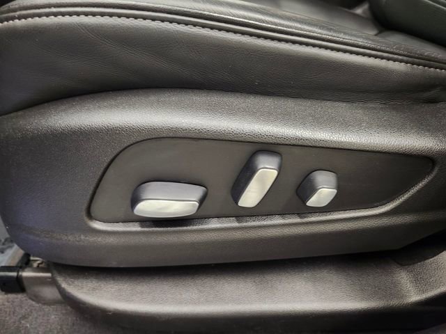 Used 2021 Cadillac XT5 Premium Luxury w/ Platinum Package image 12