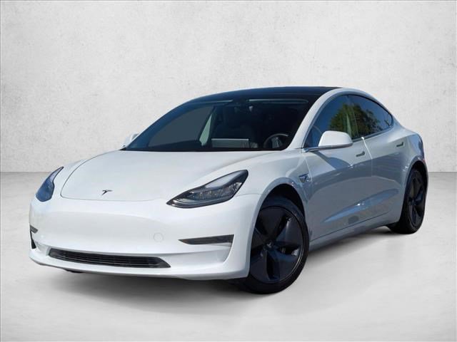 Used 2020 Tesla Model 3 Standard Range Plus image 1