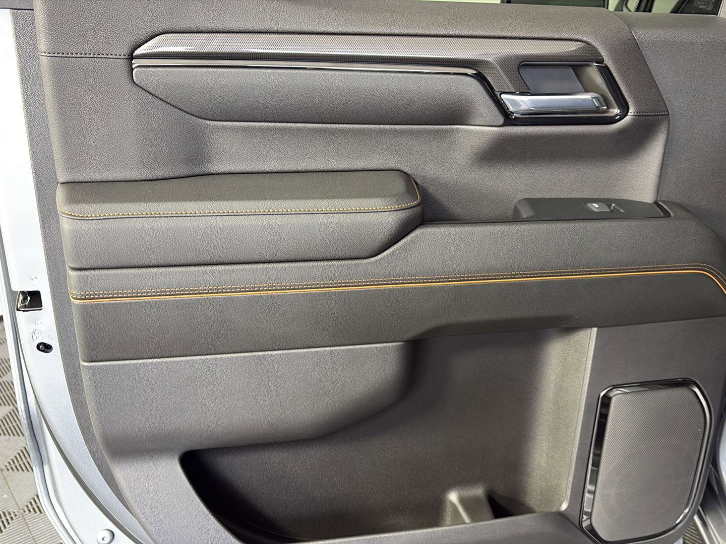 Used 2023 GMC Sierra 1500 AT4 w/ AT4 Premium Package image 23