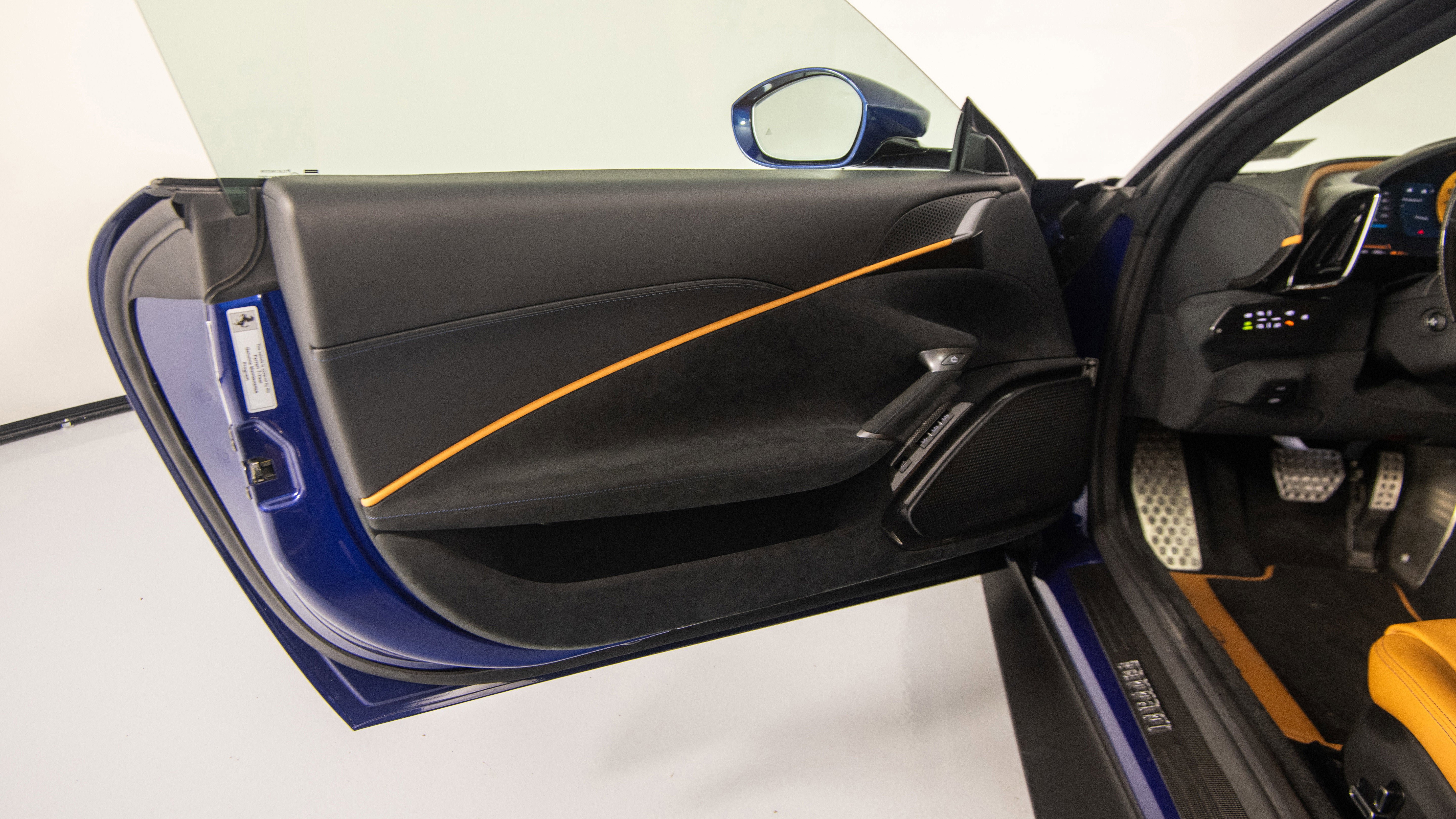 Certified 2021 Ferrari Roma image 33