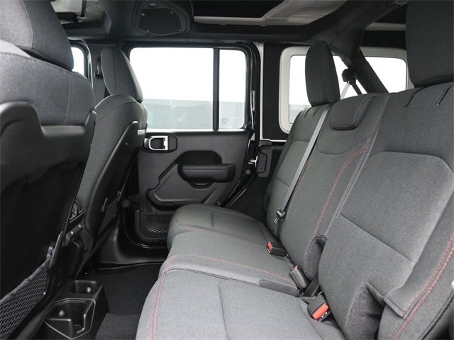 Used 2024 Jeep Wrangler Unlimited Rubicon w/ Technology Group image 16