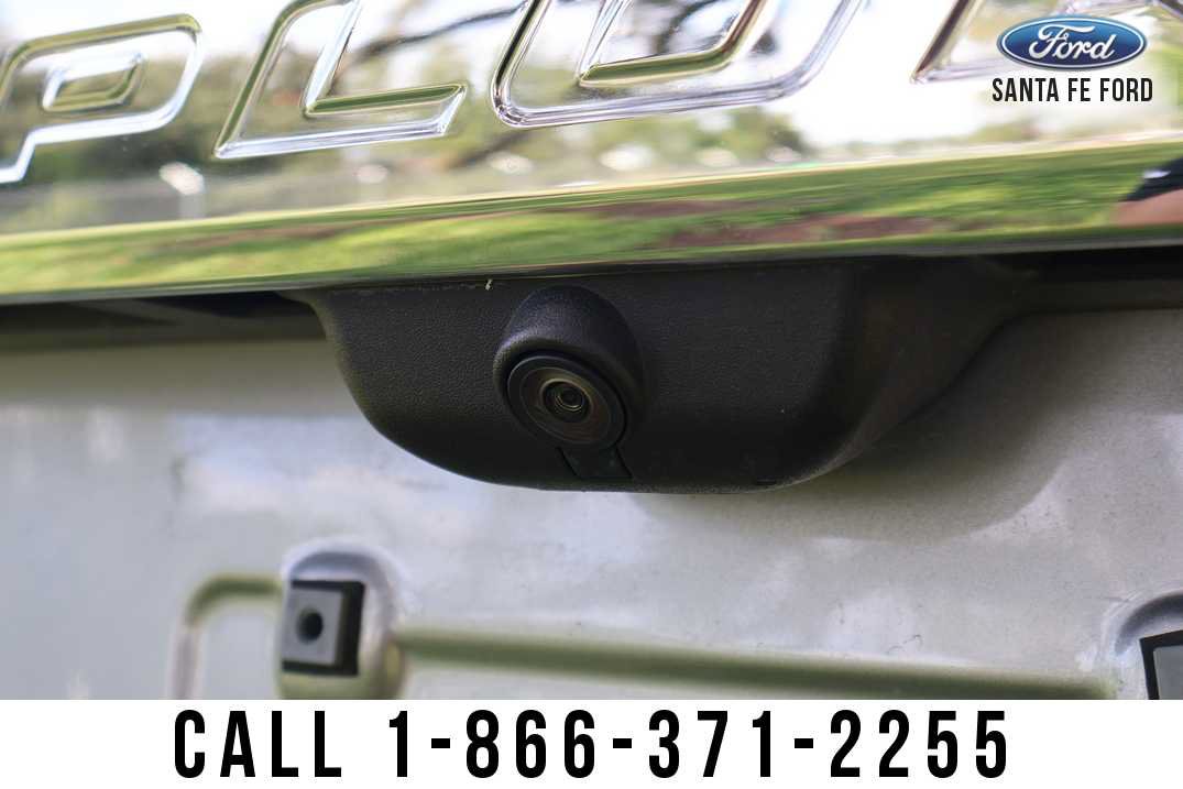 Used 2024 Ford Explorer Limited RWD image 7