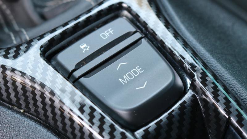 Used 2021 Chevrolet Camaro LT RWD image 13