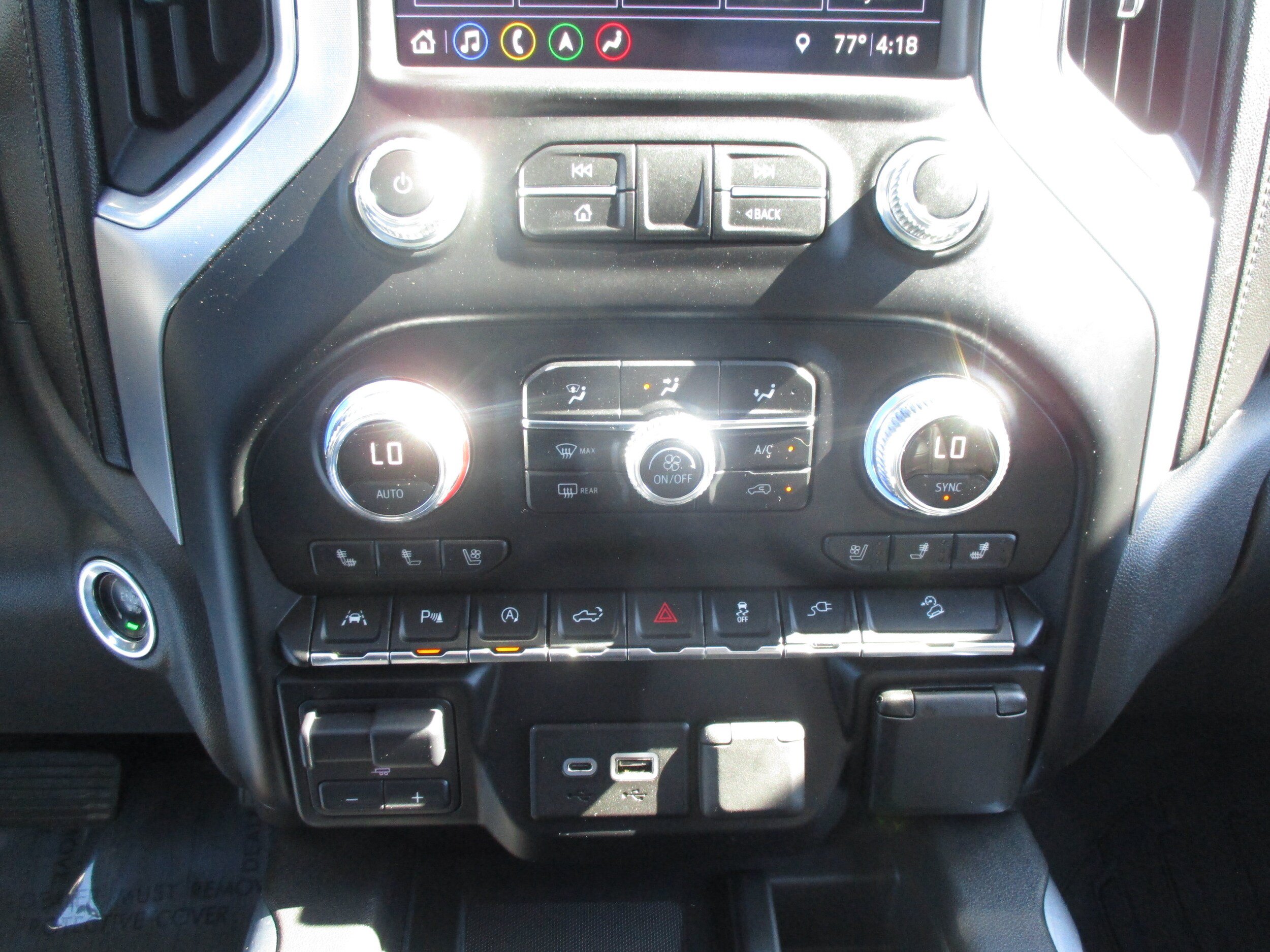 Used 2019 GMC Sierra 1500 SLT w/ SLT Premium Plus Package AWD/4WD image 30