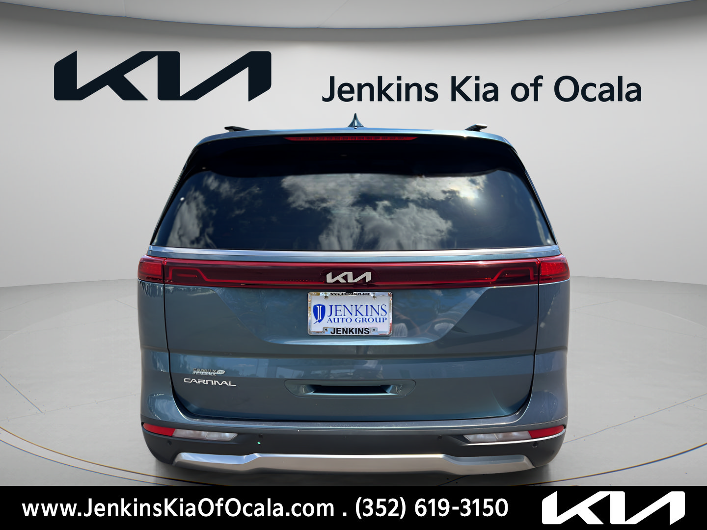 Used 2023 Kia Carnival SX Prestige FWD image 4