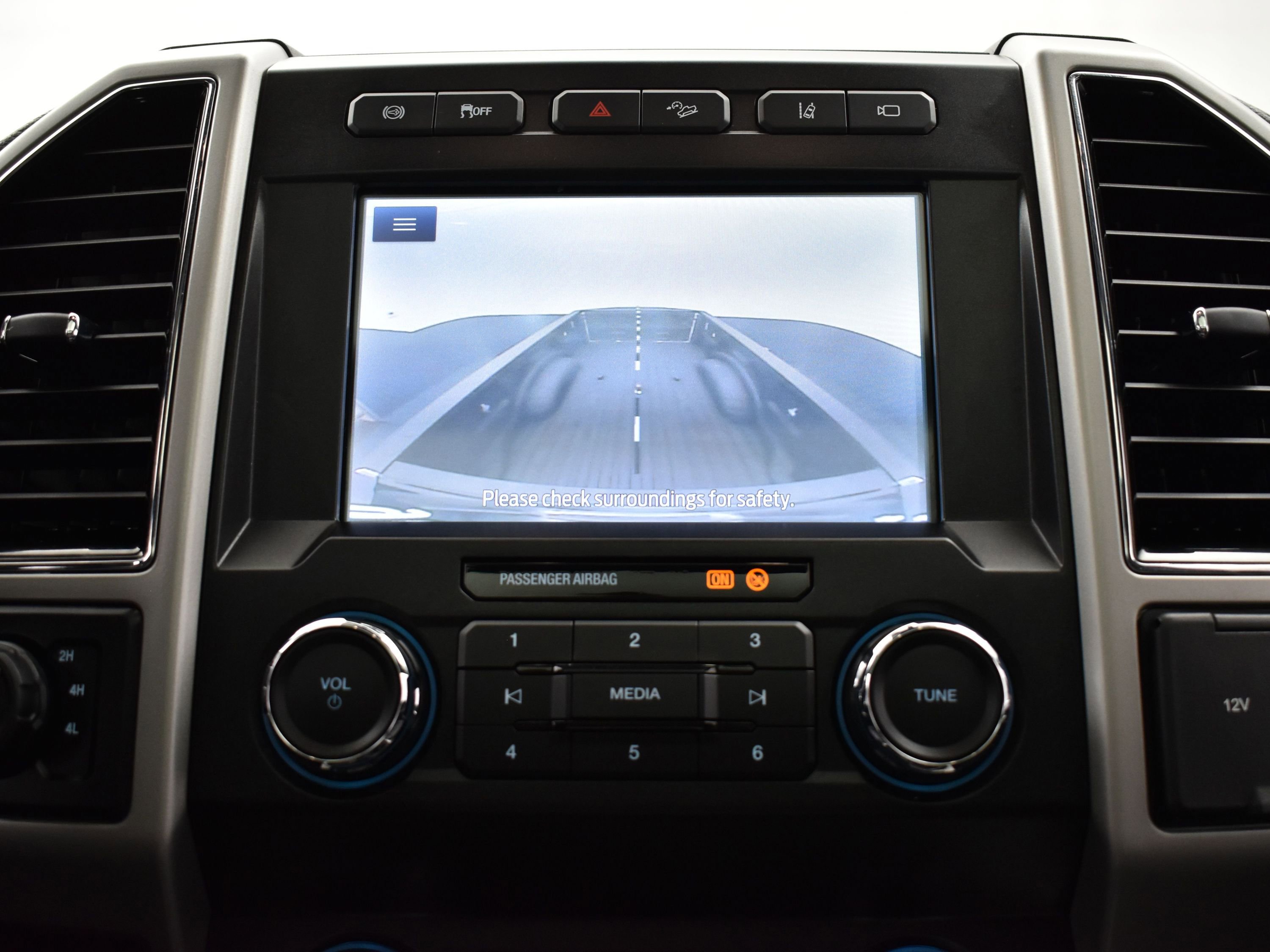 Used 2021 Ford F350 Lariat image 31