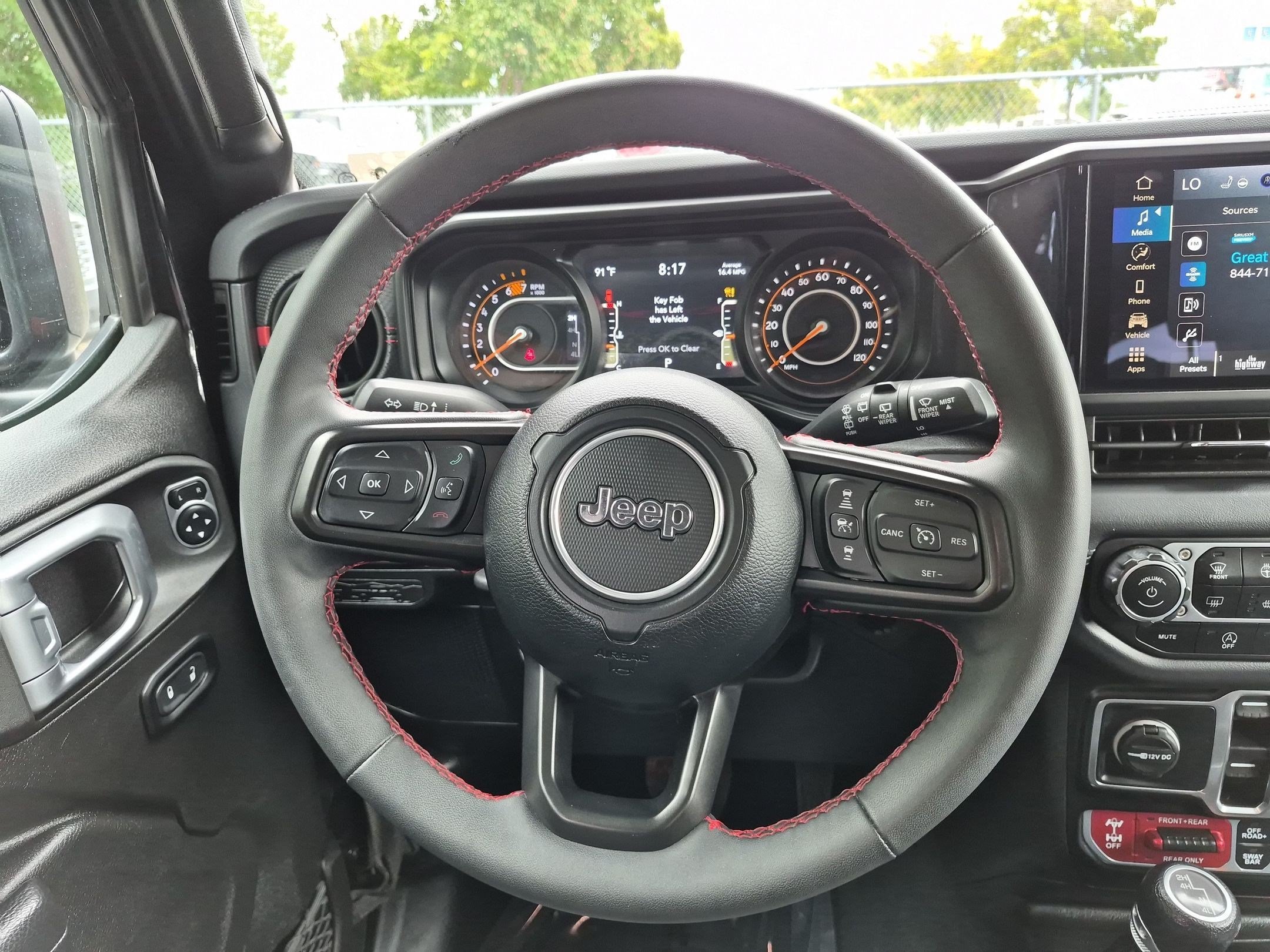 Used 2024 Jeep Wrangler Unlimited Rubicon w/ Convenience Group AWD/4WD image 16