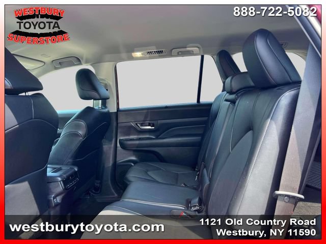 Used 2026 Toyota Grand Highlander AWD image 16
