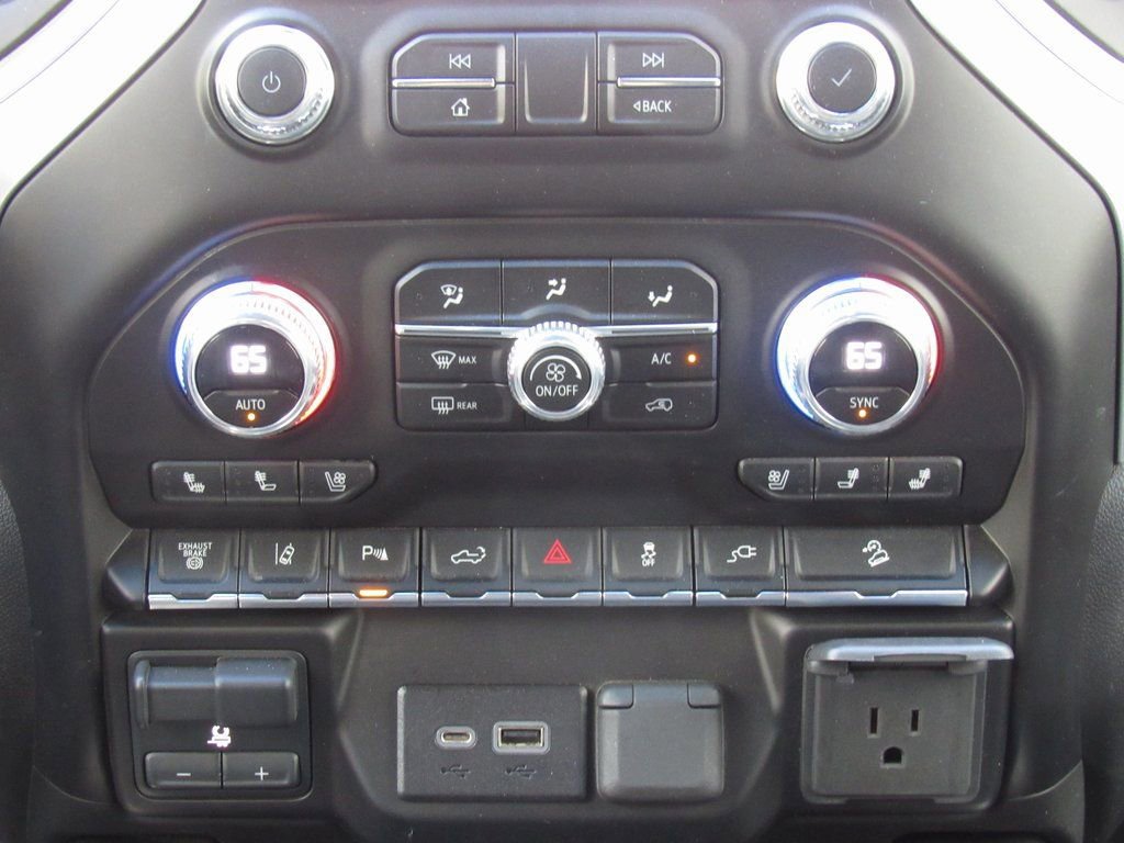 Used 2023 GMC Sierra 3500 SLT w/ SLT Premium Package AWD/4WD image 34