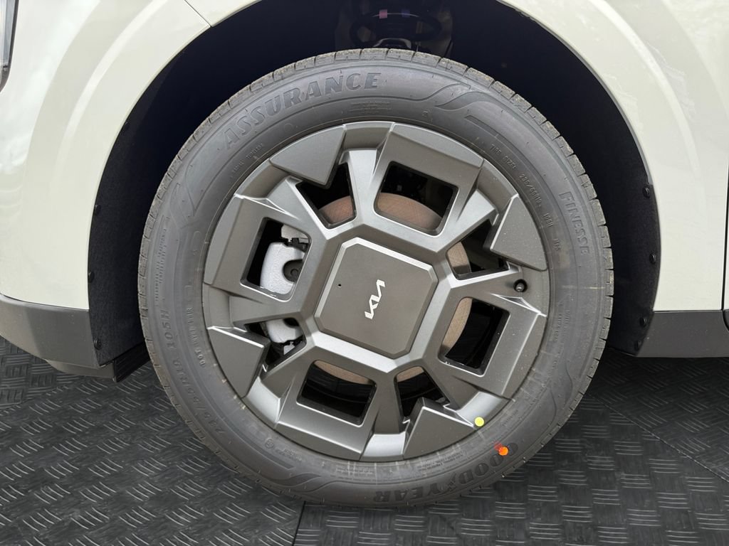 New 2026 Kia Carnival EX FWD image 20