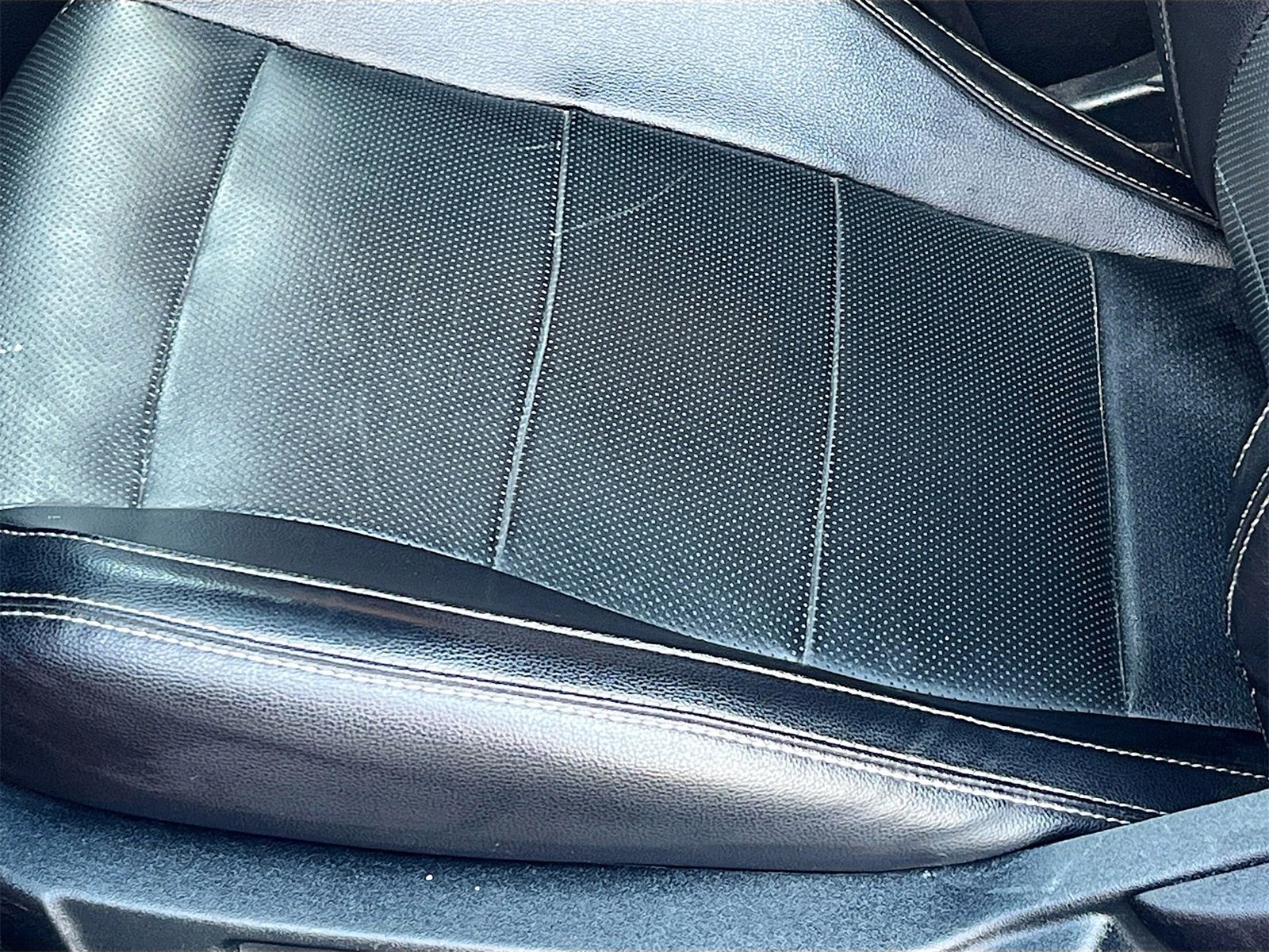 Used 2022 Ford Mustang GT Premium image 19