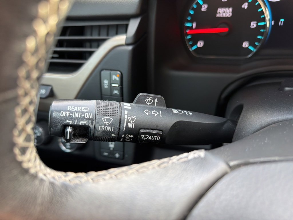 Used 2017 GMC Yukon Denali w/ Open Road Package image 17