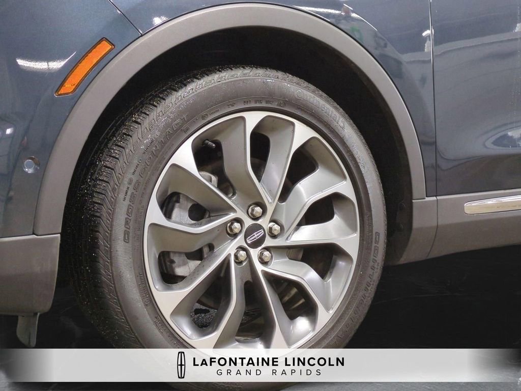 Certified 2021 Lincoln Nautilus Reserve w/ Equipment Group 201A image 34