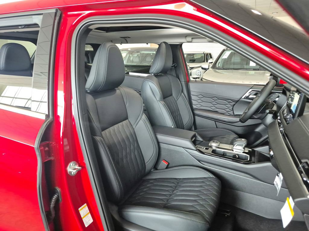 New 2026 Mitsubishi Outlander SEL image 21
