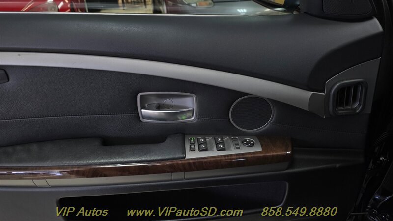 Used 2007 BMW 750Li RWD image 15