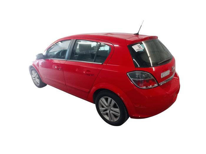 Used 2008 Saturn Astra XR w/ Advanced Audio Package FWD image 3