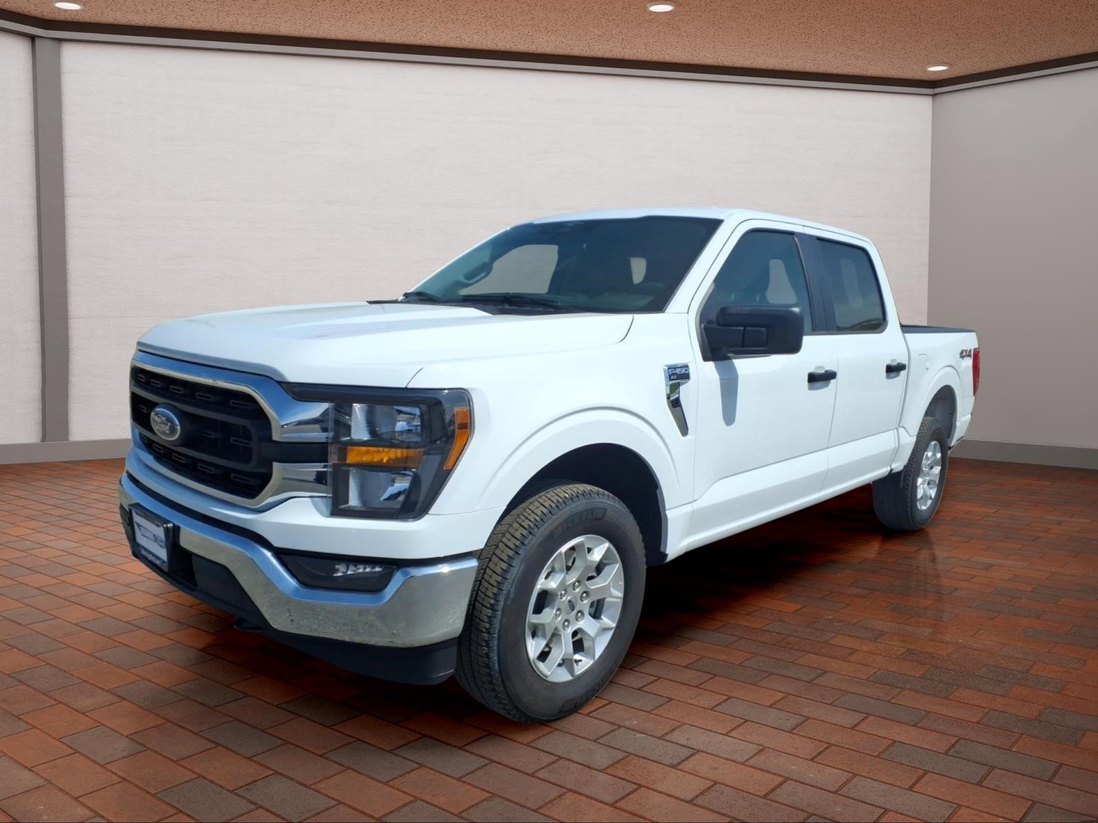 Used 2023 Ford F150 XLT AWD/4WD image 4