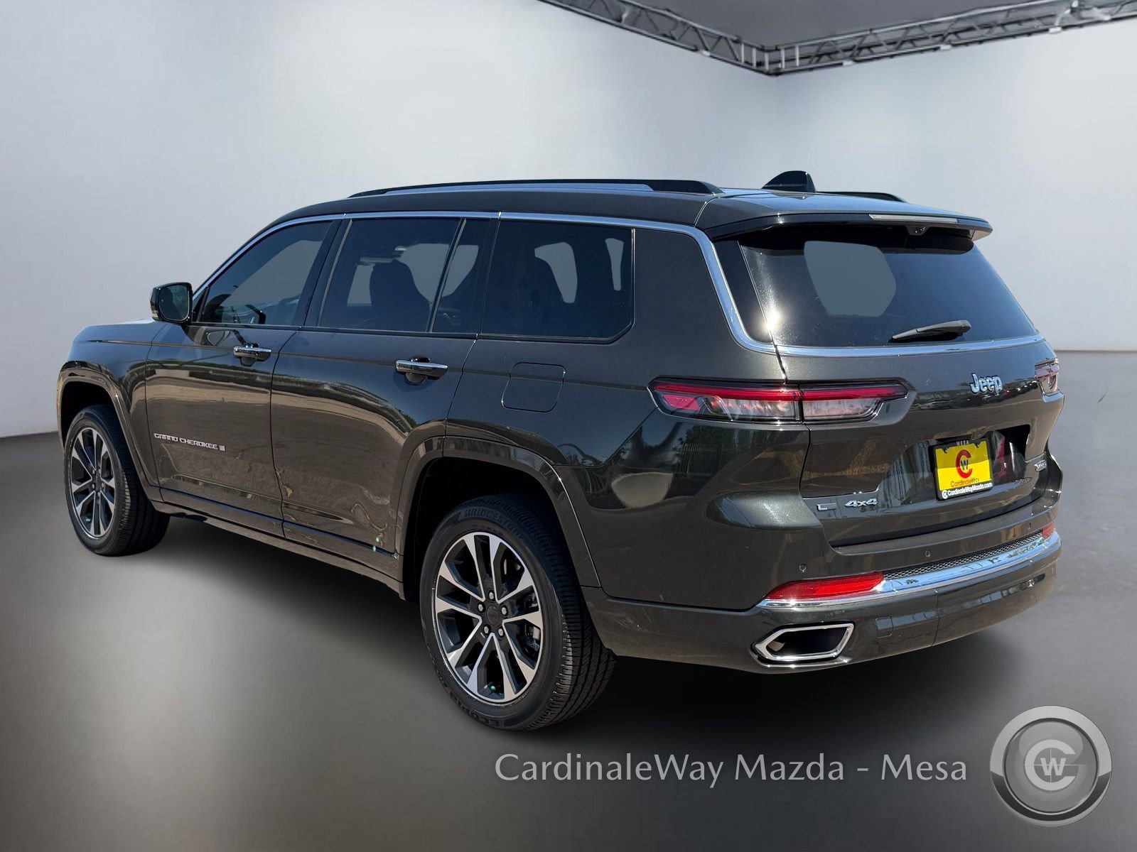 Used 2023 Jeep Grand Cherokee L Overland w/ Luxury Tech Group IV image 7