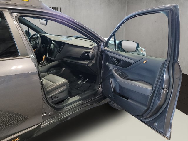 Used 2025 Subaru Outback Wilderness AWD/4WD image 37
