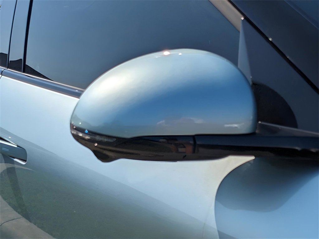 Used 2023 Genesis GV60 Performance image 31