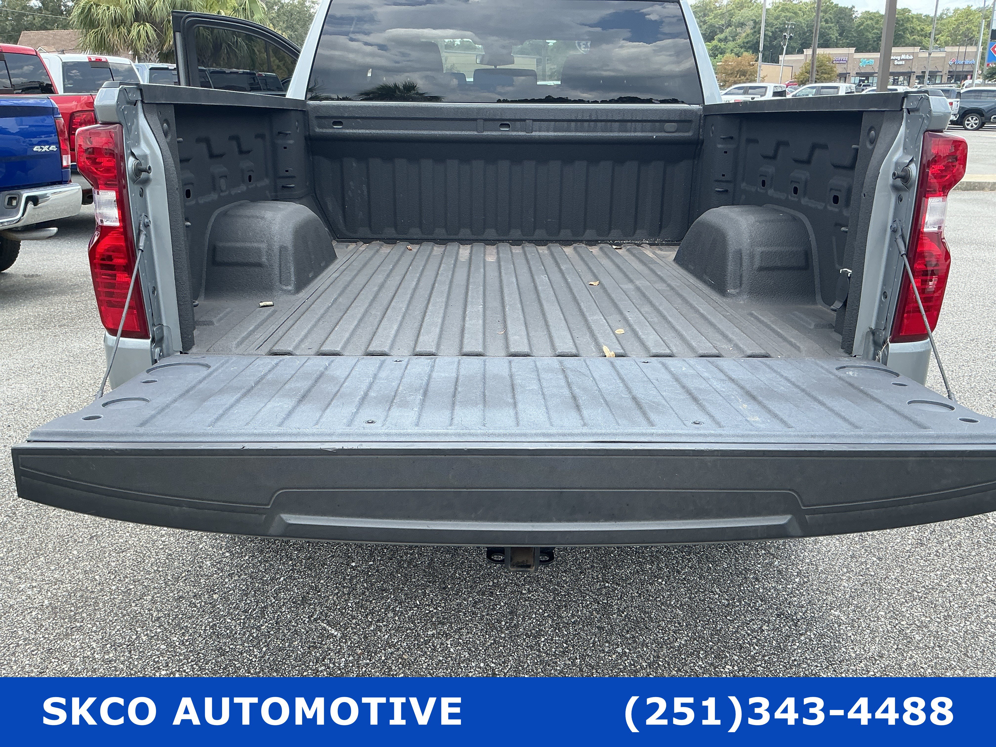 Used 2023 Chevrolet Silverado 1500 LT RWD image 21