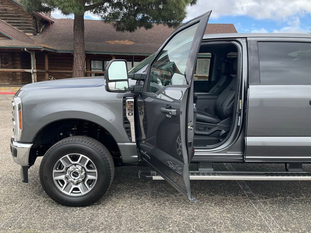 Used 2026 Ford F350 Lariat image 48