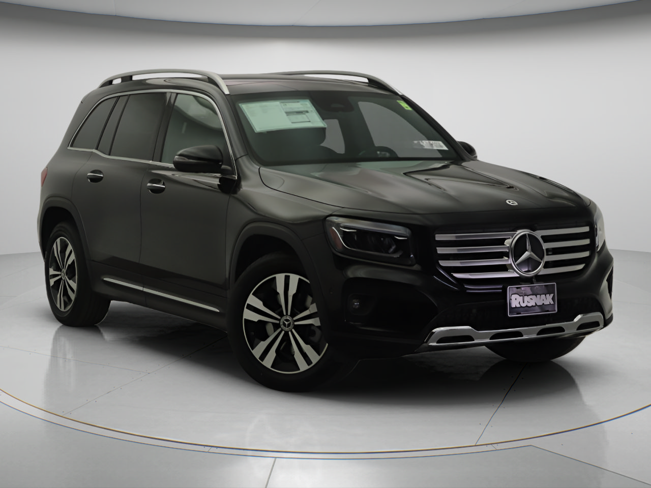 New 2026 Mercedes-Benz GLB 250 image 1
