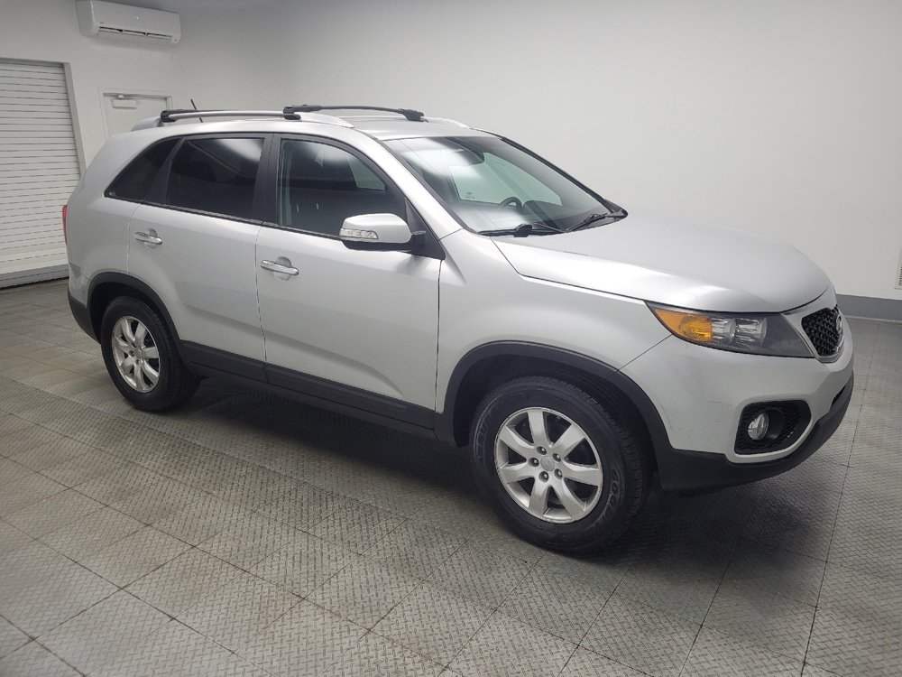 Used 2013 Kia Sorento LX w/ Convenience Pkg image 11