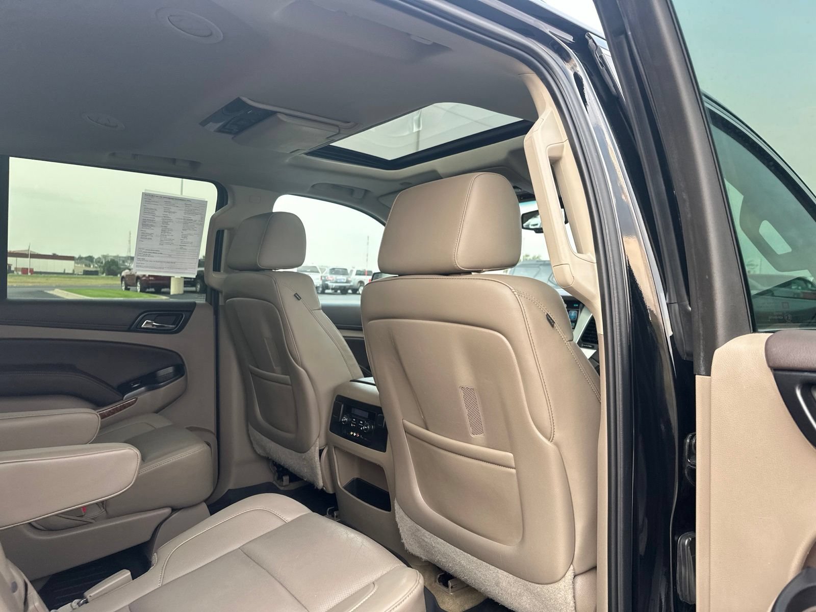 Used 2015 Chevrolet Suburban LTZ AWD/4WD image 37