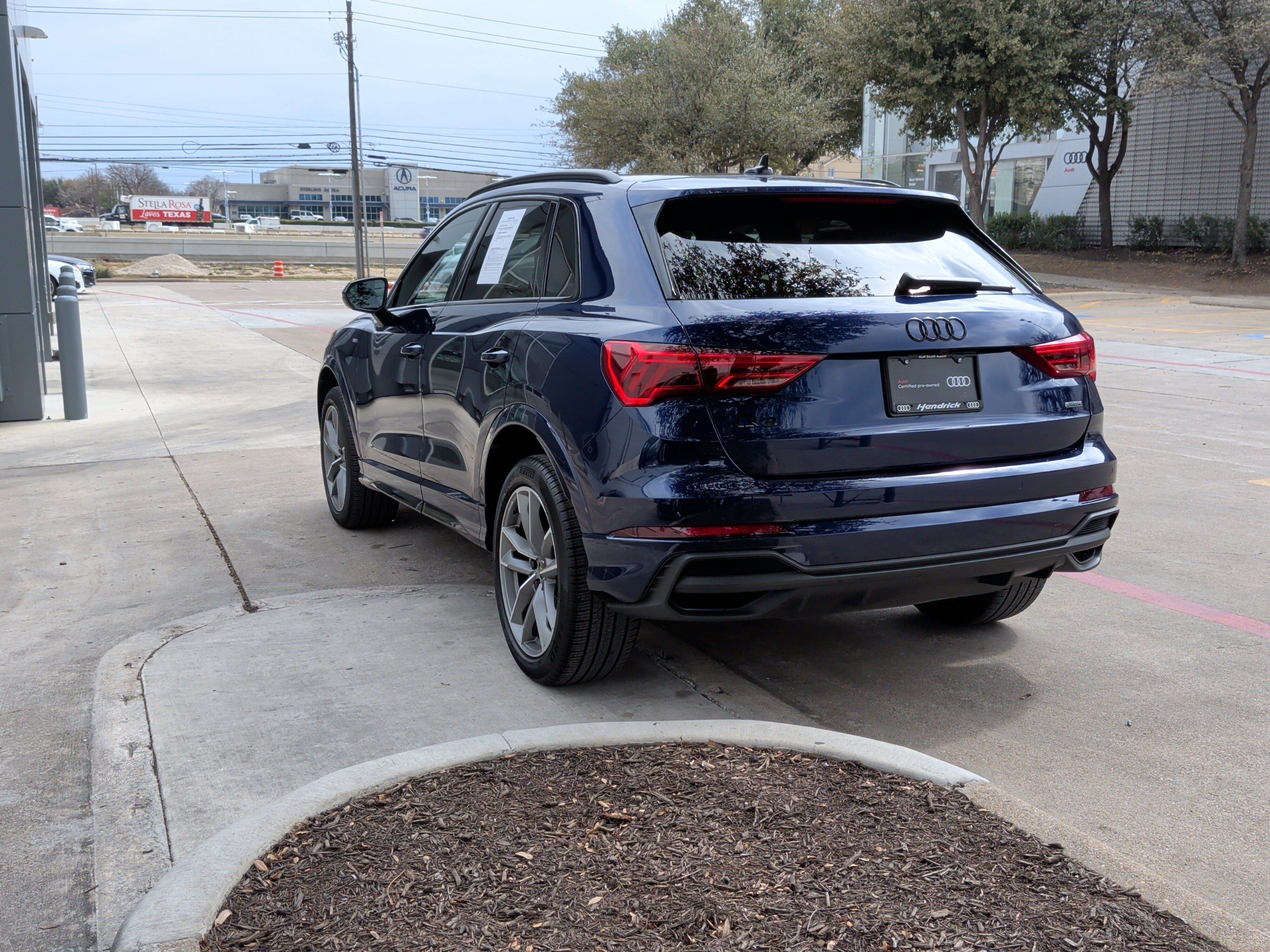 Certified 2025 Audi Q3 2.0T Premium w/ Convenience Package image 8