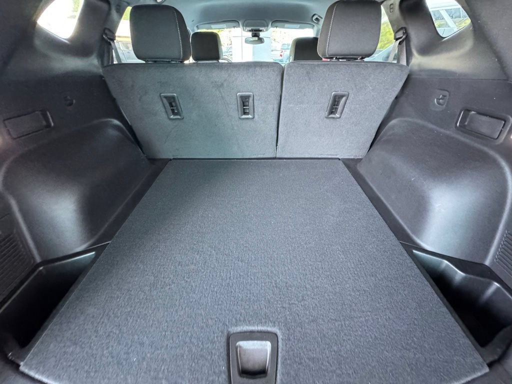Used 2024 Chevrolet Blazer LT FWD image 10