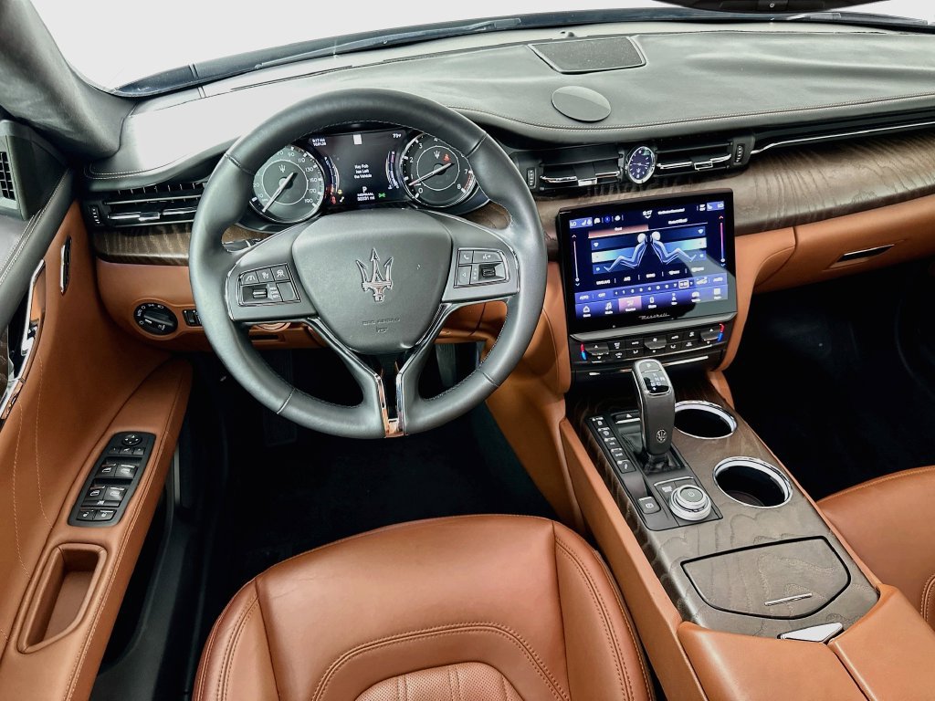 Used 2022 Maserati Quattroporte GT RWD image 23