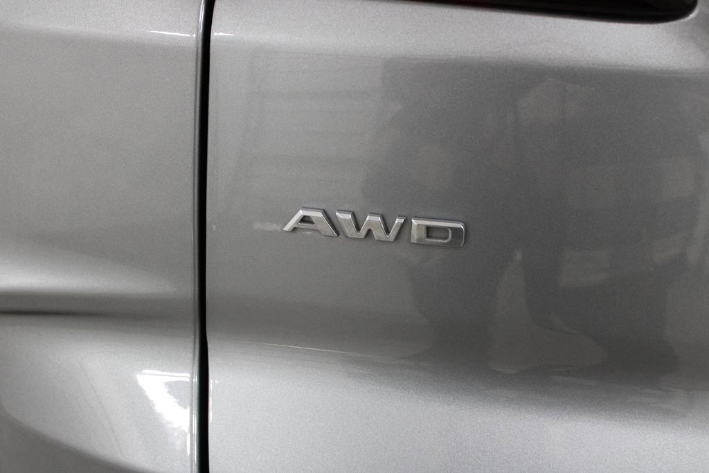 Used 2024 Cadillac XT4 Premium Luxury image 27