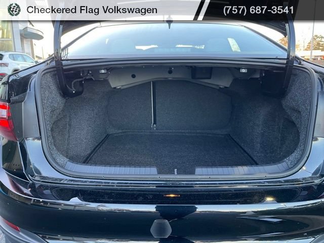 New 2026 Volkswagen Jetta SE FWD image 22