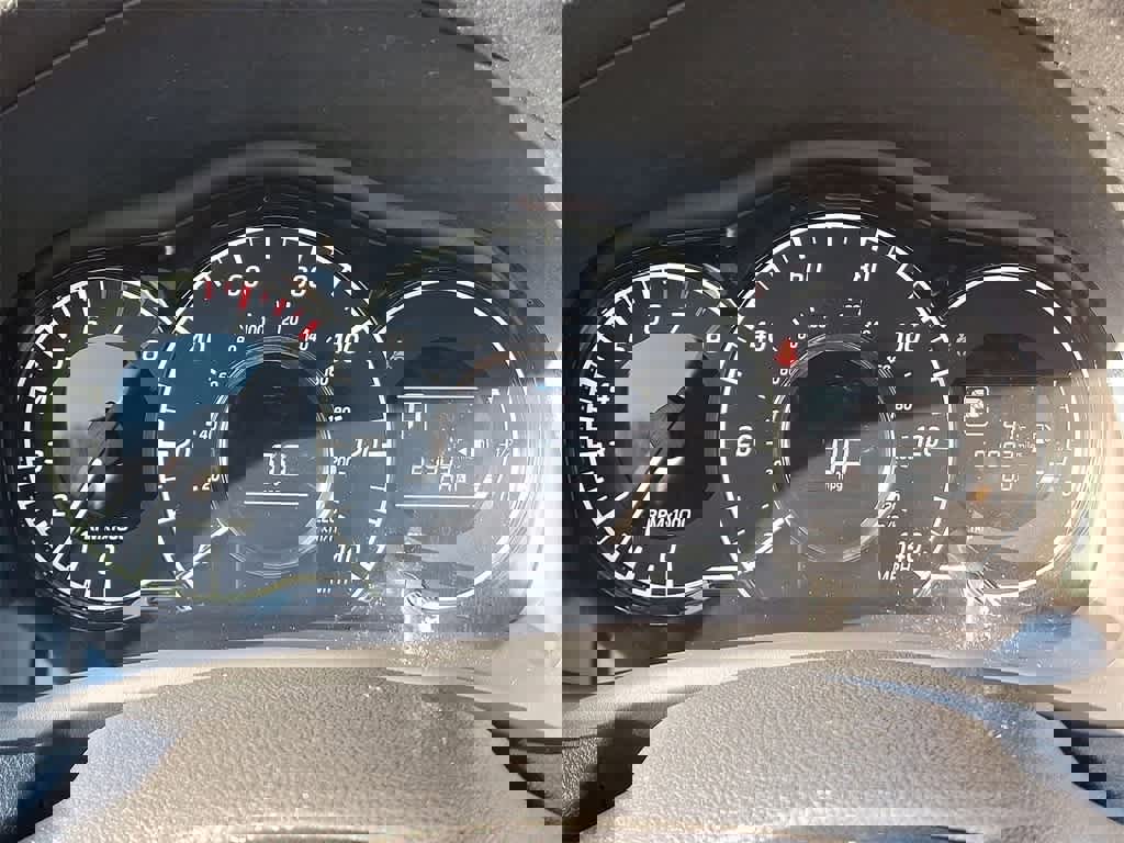 Used 2015 Nissan Versa Note SR w/ SR Convenience Package image 13