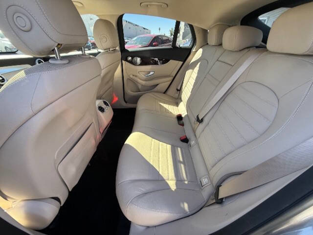 Used 2020 Mercedes-Benz GLC 43 AMG AMG GLC 43 AWD 4MATIC 4dr Coup w/ Exterior Lighting Package image 16