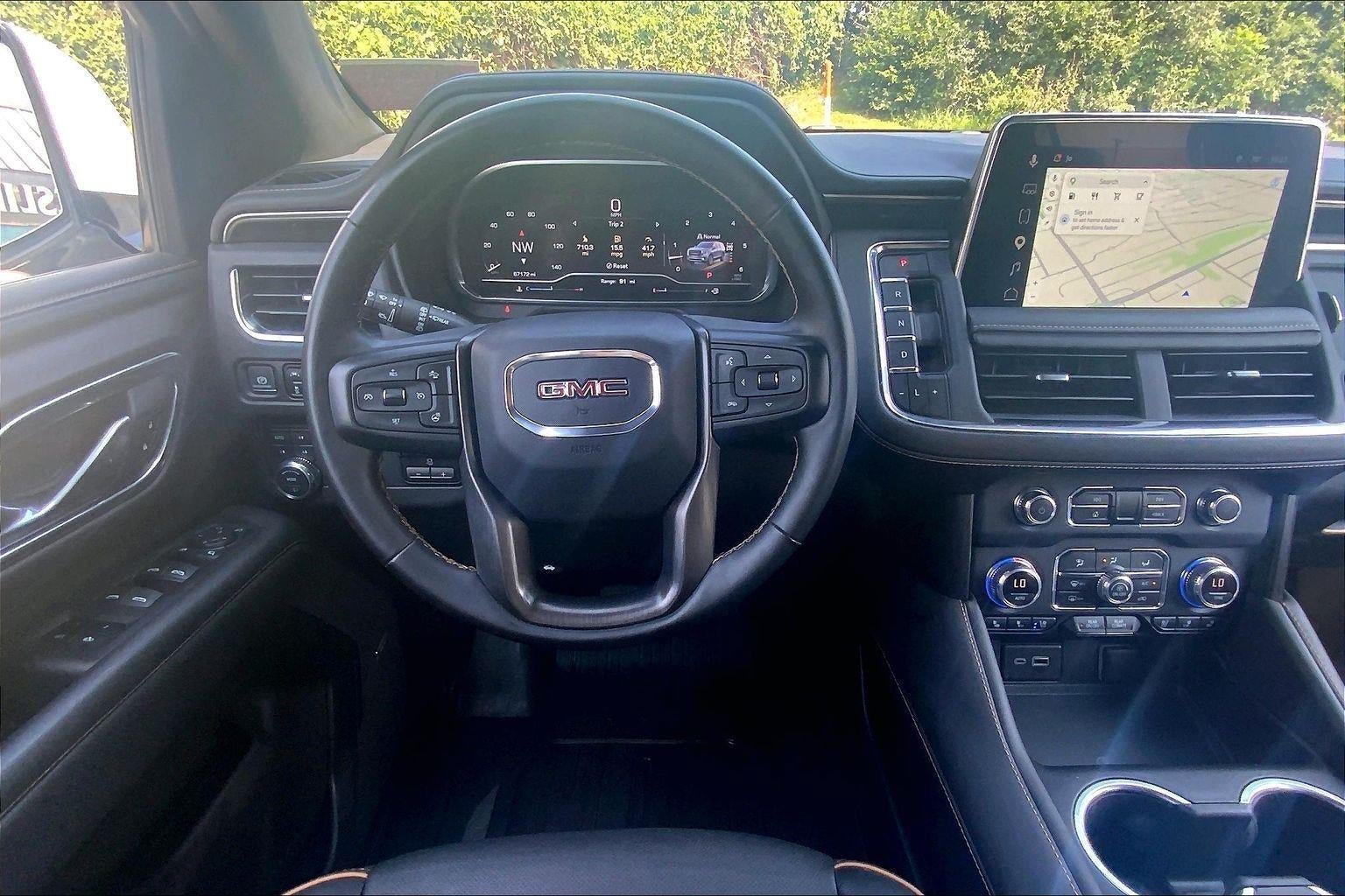 Used 2023 GMC Yukon XL AT4 AWD/4WD image 5