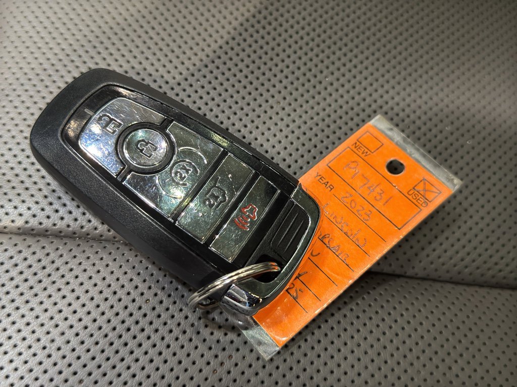 Used 2023 Lincoln Corsair Reserve w/ Equipment Group 202A image 43