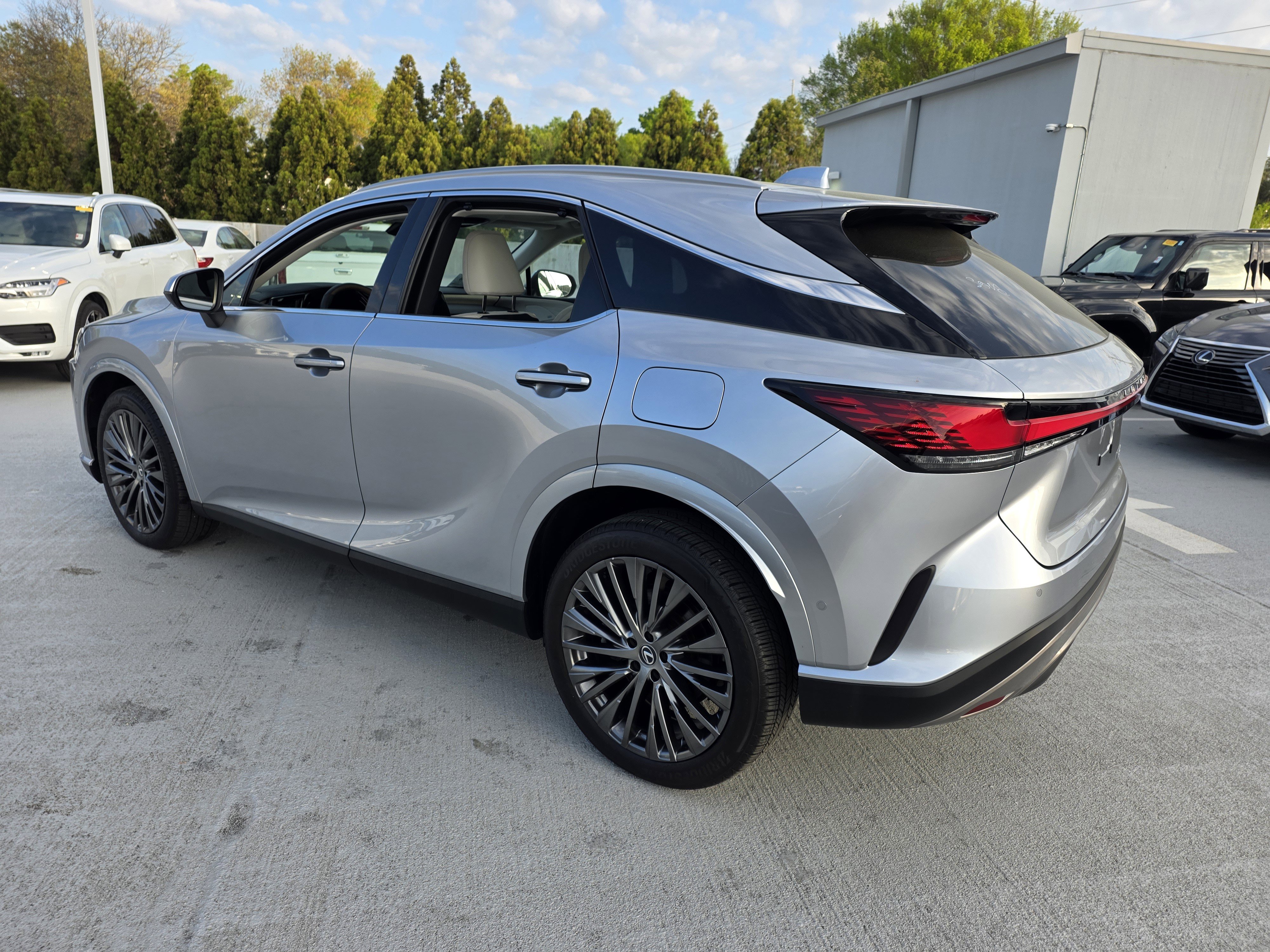 Used 2023 Lexus RX 350 w/ Cold Area Package image 3