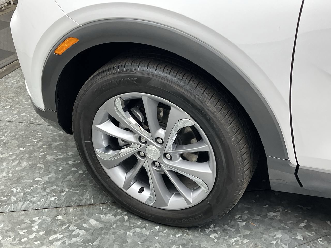 Used 2023 Buick Encore GX Essence w/ Experience Buick Package AWD/4WD image 6